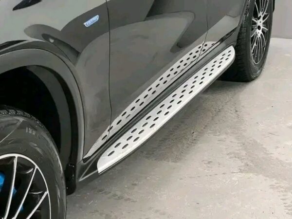 Mercedes-Benz GLC 350e - Image 14