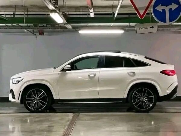 Mercedes-Benz GLE 400d Coupé - Image 19