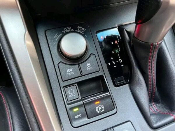 Lexus NX 300h Hybrid F-Sport – Image 10