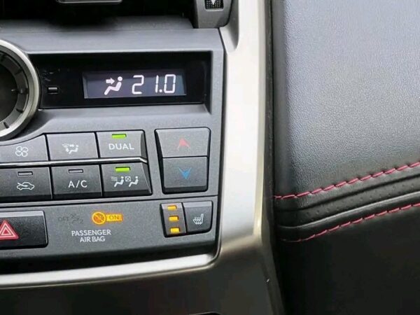 Lexus NX 300h Hybrid F-Sport – Image 15