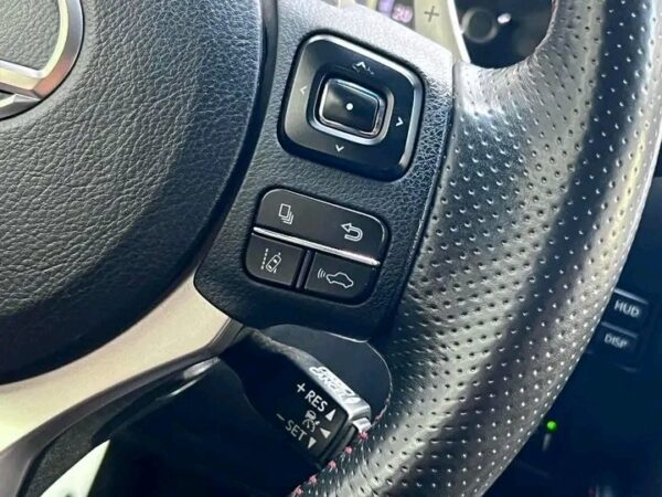 Lexus NX 300h Hybrid F-Sport – Image 18