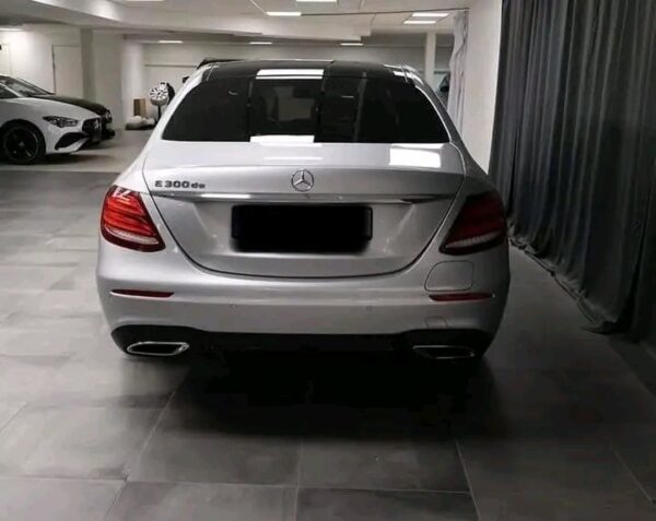 Mercedes-Benz E 300 by G-tronic - Image 11