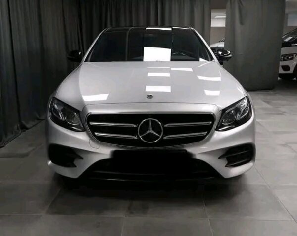 Mercedes-Benz E 300 by G-tronic