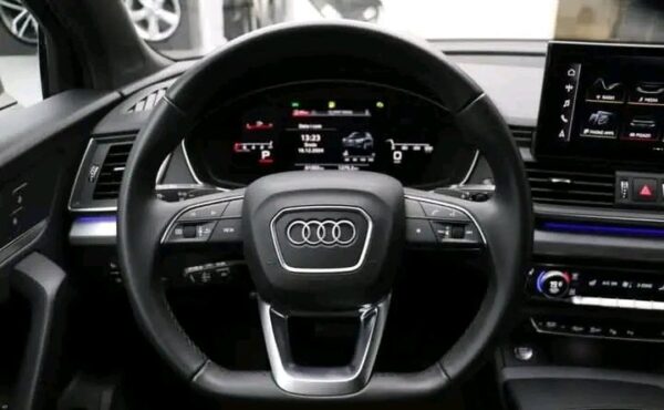 Audi Q5 Sport - Image 9