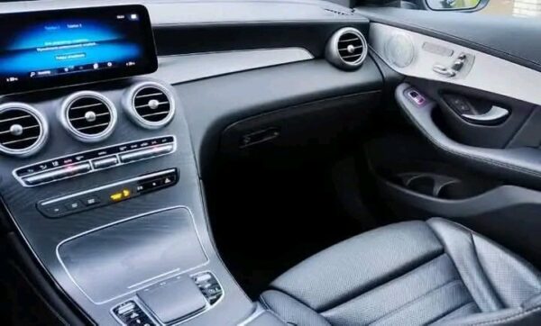 Mercedes-Benz GLC 3.0 390HP AMG - Image 11