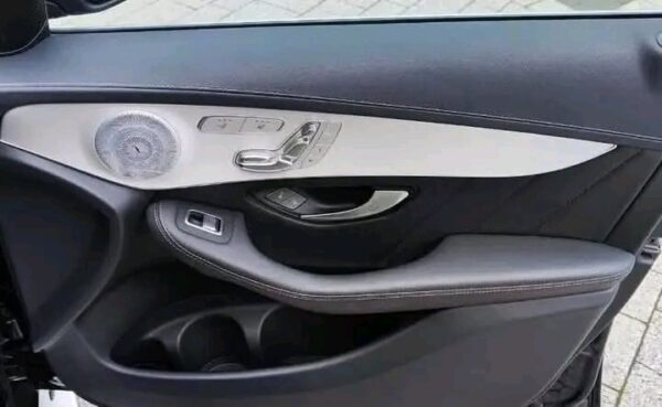 Mercedes-Benz GLC 3.0 390HP AMG - Image 8