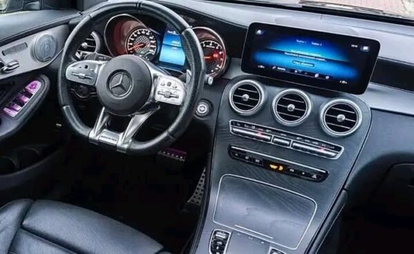 Mercedes-Benz GLC 3.0 390HP AMG - Image 19