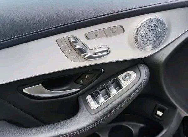 Mercedes-Benz GLC 3.0 390HP AMG - Image 15