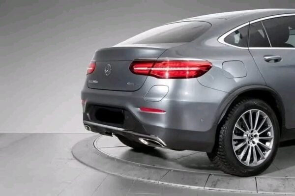 Mercedes-Benz GLC Coupe 350e 4Matic - Image 25