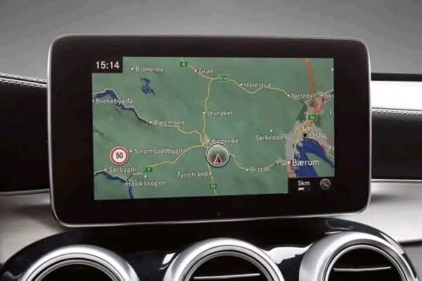 Mercedes-Benz GLC Coupe 350e 4Matic - Image 23