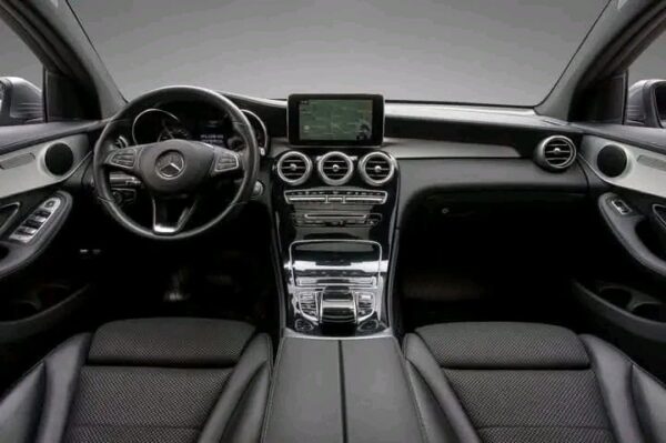 Mercedes-Benz GLC Coupe 350e 4Matic - Image 4