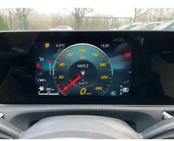 Skoda Karoq Sportline 1.5 TSI 110 kW DSG / 150 ch / 2024 / Automatique / essence / 8450 km ( certifié) - Image 3