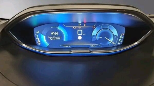 Peugeot 3008 GT Line 1.6 BlueHDi Towbar, Carplay – Image 8