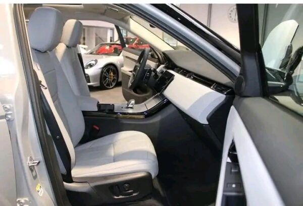 Land Rover RANGE ROVER EVOQUE D165 AWD S BLACK-PAKET – Image 3
