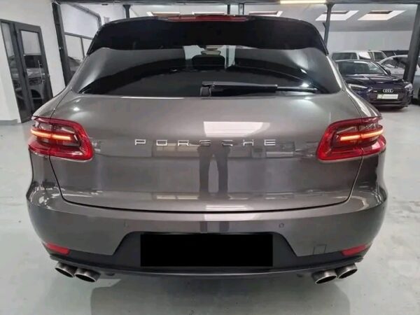 Porsche Macan S Diesel PDK ALLRAD AHK BOSE PANO – Image 2