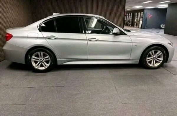 BMW 3 Series 318D / xDrive / M-sport – Image 8
