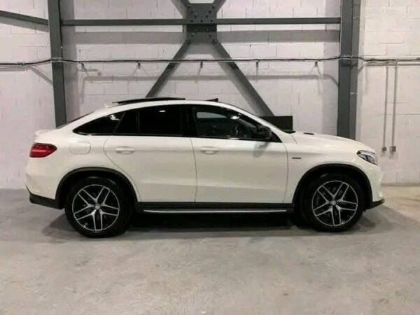 Mercedes Gle Coupe 450 Amg - Image 10