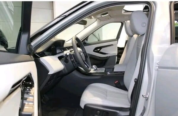 Land Rover RANGE ROVER EVOQUE D165 AWD S BLACK-PAKET – Image 10