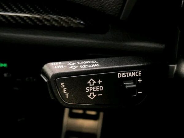 Audi RS3 SPORTBACK QUATTRO 4X4 – Image 4