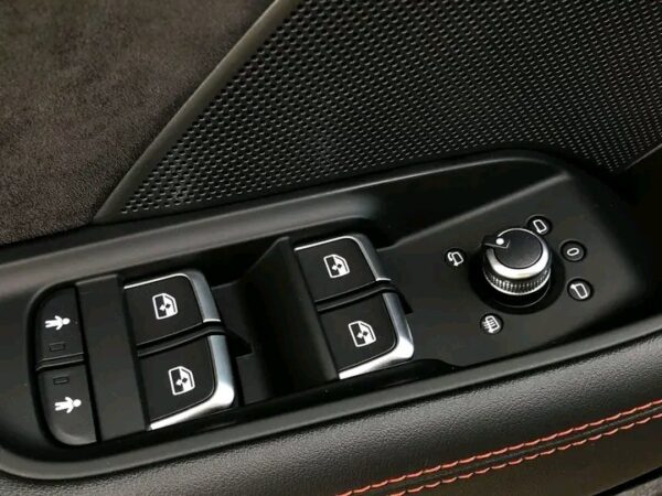 Audi RS3 SPORTBACK QUATTRO 4X4 – Image 12