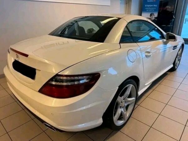 Mercedes-Benz SLK 350 V6 AMG - Image 2