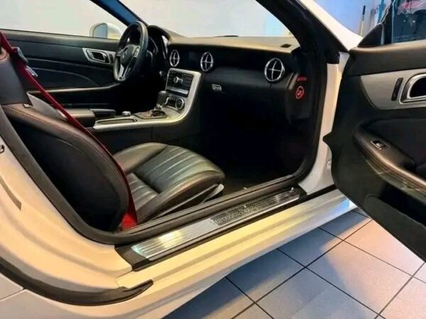 Mercedes-Benz SLK 350 V6 AMG - Image 4
