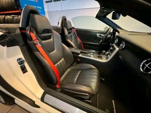 Mercedes-Benz SLK 350 V6 AMG - Image 7