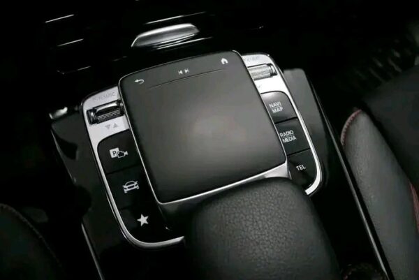 Mercedes-Benz CLA - Image 8