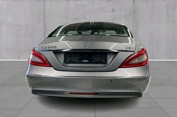 Mercedes-Benz CLS - Image 12