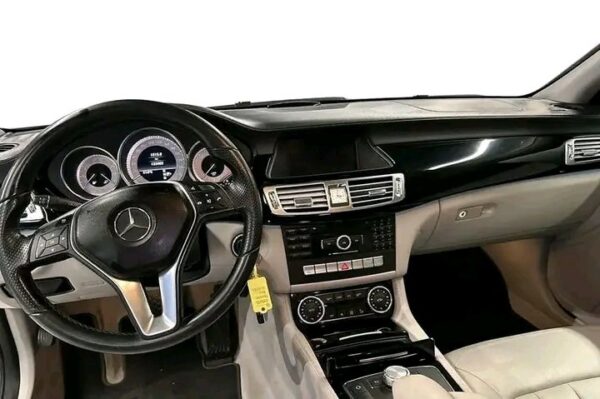 Mercedes-Benz CLS - Image 7