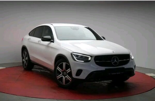 Mercedes-Benz GLC 220 d 4Matic - Image 2