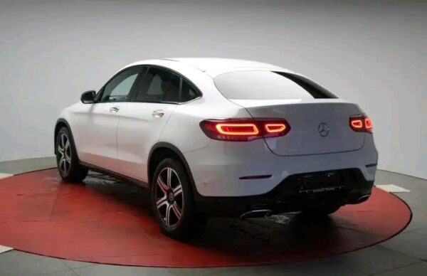Mercedes-Benz GLC 220 d 4Matic - Image 4