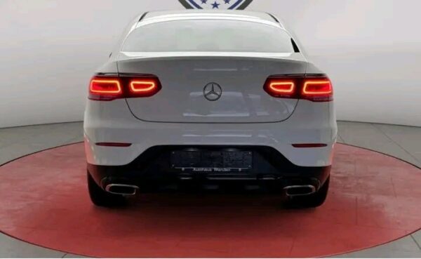 Mercedes-Benz GLC 220 d 4Matic - Image 20