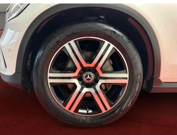 Mercedes-Benz GLC 220 d 4Matic - Image 17