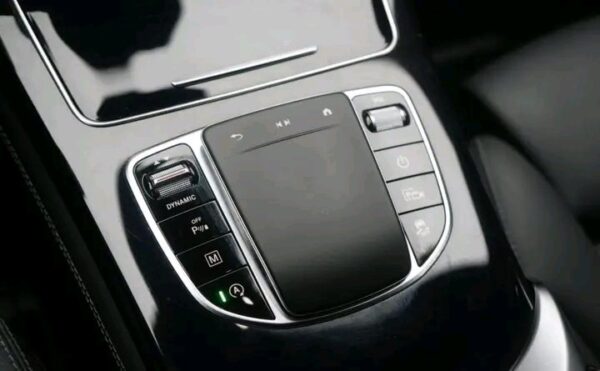 Mercedes-Benz GLC 220 d 4Matic - Image 13