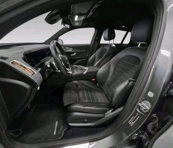 Mercedes-Benz EQC 400 4MATIC AMG - Image 5