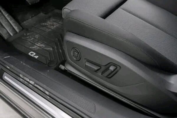 Audi Q4 e-tron – Image 17