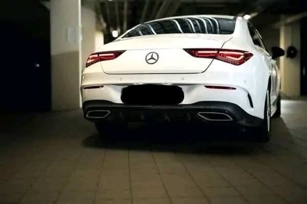 Mercedes-Benz CLA 180 AMG - Image 10