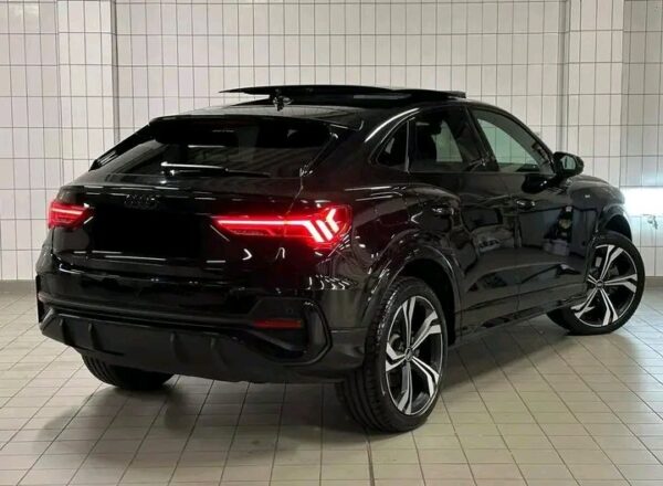 Audi Q3 – Image 14