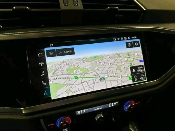 Audi Q3 – Image 11