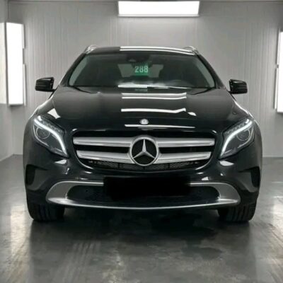 Mercedes-Benz GLA 220d Bi-Xenon