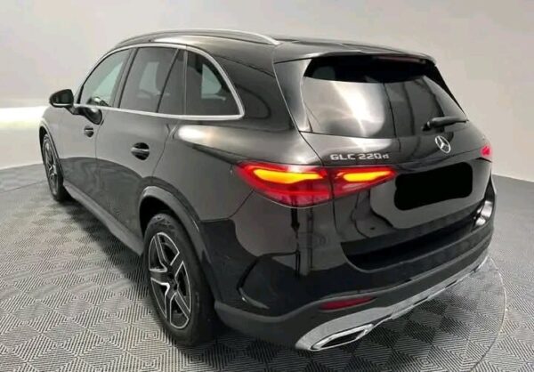 Mercedes-Benz GLC 2.0 - Image 28
