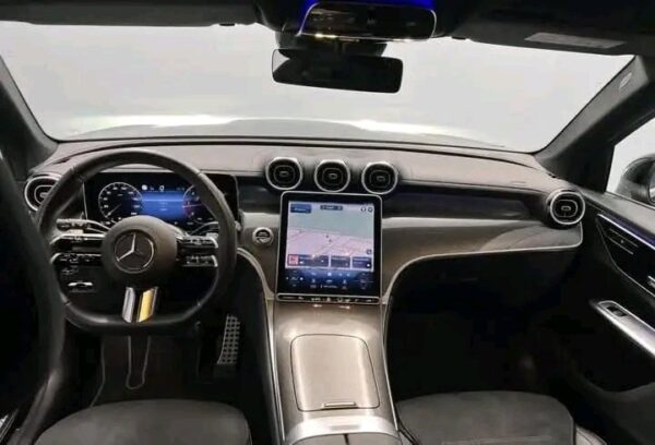 Mercedes-Benz GLC 2.0 - Image 18
