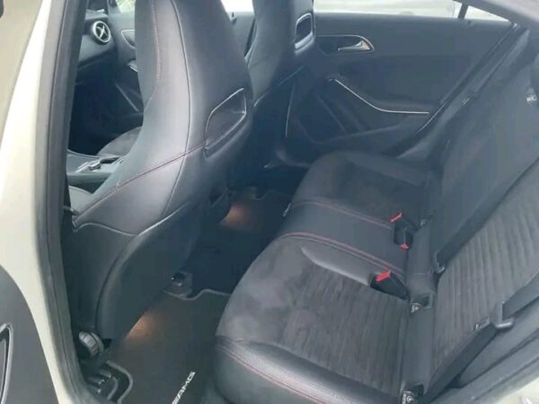 Mercedes-Benz A 200 AMG Line Petrol - Image 3