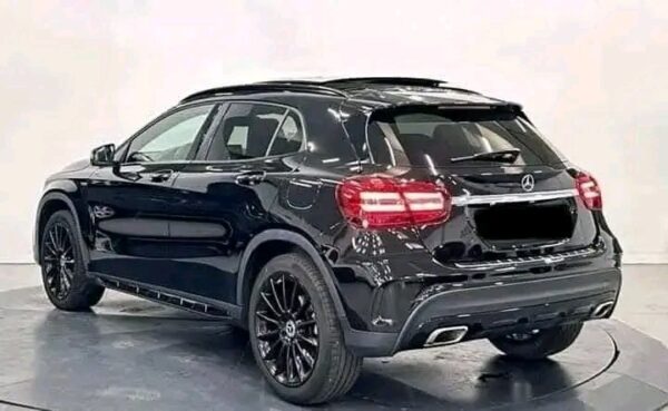 MERCEDES GLA 200/ STARLIGHT - Image 16