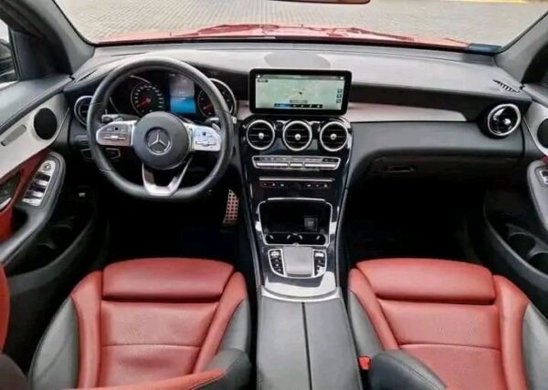 Mercedes-Benz GLC 
 Coupe 220 d 4-Matic - Image 11