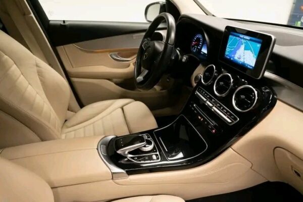 Mercedes-Benz GLC - Image 8