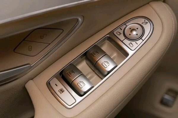 Mercedes-Benz GLC - Image 10