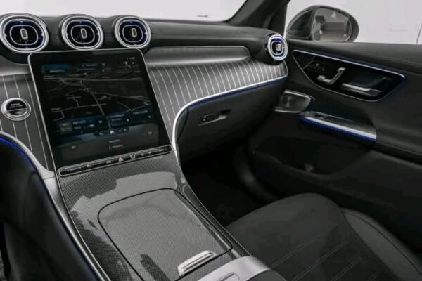 Mercedes-Benz GLC - Image 13