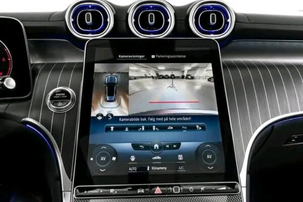 Mercedes-Benz GLC - Image 17